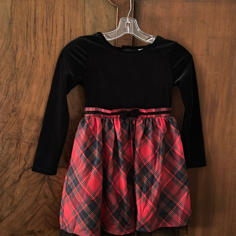Christmas Children’s  Party Dress Cat & Jack Plaid with faux Velvet Top Size S 6